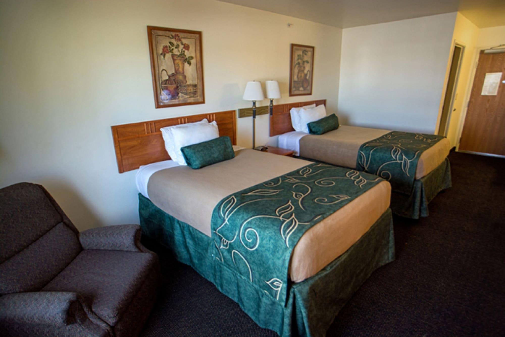 Travelodge By Wyndham Clinton Valley West Court Dış mekan fotoğraf